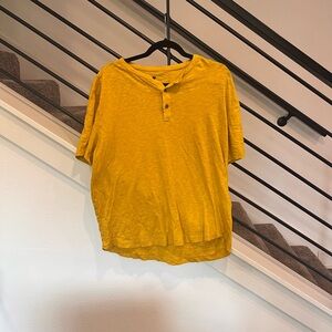 Banana Republic Vintage Style T